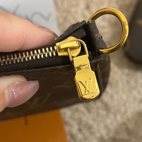 Louis Vuitton multi Pochette Accessories - Picture 4 of 16